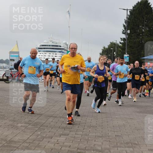 13.09.2026 - Kiel Lauf Andreas Tolksdorf http://msf.ph/oto/10412239 13.09.2026 10:02:37 Kiellinie 8481, 3063, 10703, 6497, 2030 meine-sportfotos.de