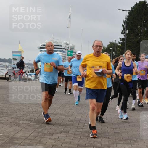 13.09.2026 - Kiel Lauf Andreas Tolksdorf http://msf.ph/oto/10412250 13.09.2026 10:02:38 Kiellinie 1, 39, 8481, 9663, 11, 30, 960, 10703, 30, 12380, 1737, 6491 meine-sportfotos.de