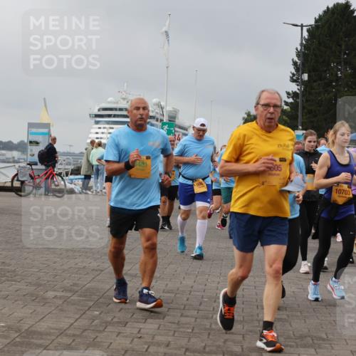 13.09.2026 - Kiel Lauf Andreas Tolksdorf http://msf.ph/oto/10412257 13.09.2026 10:02:38 Kiellinie 8481, 9663, 605, 10703, 1737 meine-sportfotos.de