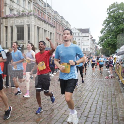 13.09.2026 - Kiel Lauf Yannick Fuchs http://msf.ph/oto/10412267 13.09.2026 10:43:29 Ziel 485, 681, 1178, 1500, 1536, 1720, 1780, 2119, 2131, 2680, 2800, 3123, 3132, 4143, 4218, 4282, 4493, 4690, 4718, 5222, 5715, 5848, 6079, 6422, 6536, 7199, 7262, 8488, 8825, 8952, 8959, 9823, 10173, 10450, 11067, 11566, 11774, 12342, 12544, 12778, 12779, 245, 534, 610, 1069, 1121, 1178, 1290, 1931, 2376, 2427, 2481, 2502, 2627, 2633, 2887, 2954, 3169, 3248, 3572, 3911, 3976, 4124, 4825, 5070, 5298, 5414, 5437, 5679, 6121, 6139, 6231, 6492, 6655 meine-sportfotos.de
