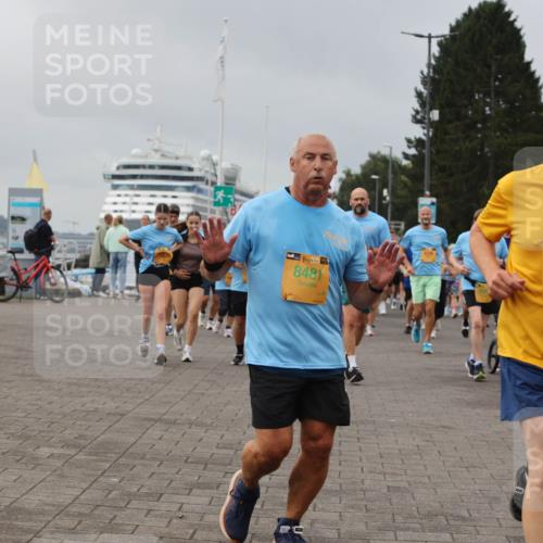 13.09.2026 - Kiel Lauf Andreas Tolksdorf http://msf.ph/oto/10412271 13.09.2026 10:02:39 Kiellinie 8481, 38, 30 meine-sportfotos.de