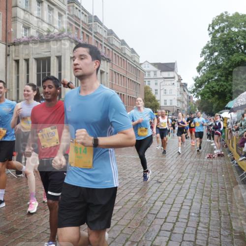 13.09.2026 - Kiel Lauf Yannick Fuchs http://msf.ph/oto/10412274 13.09.2026 10:43:30 Ziel 485, 681, 1500, 1536, 1720, 1780, 2119, 2131, 2680, 2800, 3123, 3132, 4143, 4218, 4282, 4493, 4541, 4690, 4718, 4941, 5127, 5222, 5715, 5848, 6079, 6422, 6536, 7199, 8488, 8825, 8952, 8959, 9823, 10173, 10247, 10450, 11067, 11566, 11774, 12342, 12544, 12778, 12779, 245, 534, 610, 1069, 1121, 1178, 1290, 1931, 2131, 2376, 2427, 2481, 2502, 2627, 2633, 2887, 2954, 3169, 3248, 3572, 3911, 3976, 4124, 4825, 5070, 5298, 5414, 5437, 5679, 6121, 6139, 6231, 6492, 6655 meine-sportfotos.de