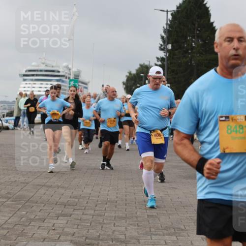 13.09.2026 - Kiel Lauf Andreas Tolksdorf http://msf.ph/oto/10412283 13.09.2026 10:02:40 Kiellinie 10116, 10124, 9663, 39, 8481, 3063 meine-sportfotos.de
