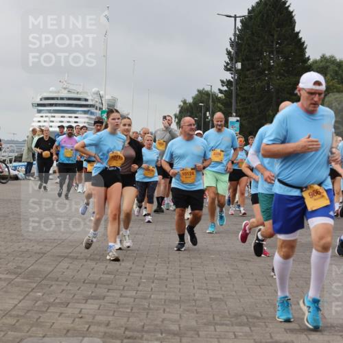 13.09.2026 - Kiel Lauf Andreas Tolksdorf http://msf.ph/oto/10412296 13.09.2026 10:02:41 Kiellinie 10116, 10124, 8326, 9663, 9955 meine-sportfotos.de