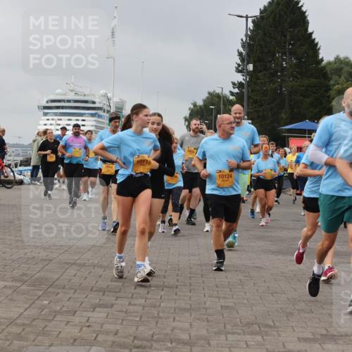 13.09.2026 - Kiel Lauf Andreas Tolksdorf http://msf.ph/oto/10412307 13.09.2026 10:02:42 Kiellinie 1094, 10116, 10124, 9663 meine-sportfotos.de