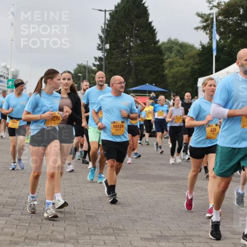 13.09.2026 - Kiel Lauf Andreas Tolksdorf http://msf.ph/oto/10412314 13.09.2026 10:02:43 Kiellinie 1094, 176, 39, 10124, 11135, 428, 5429 meine-sportfotos.de