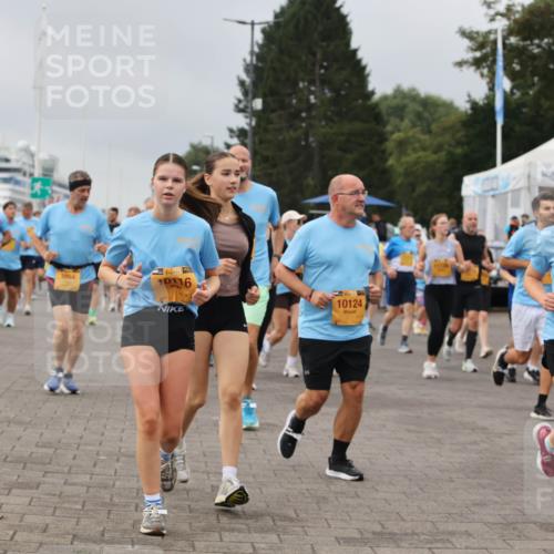 13.09.2026 - Kiel Lauf Andreas Tolksdorf http://msf.ph/oto/10412323 13.09.2026 10:02:43 Kiellinie 1094, 10116, 21, 10124, 428 meine-sportfotos.de