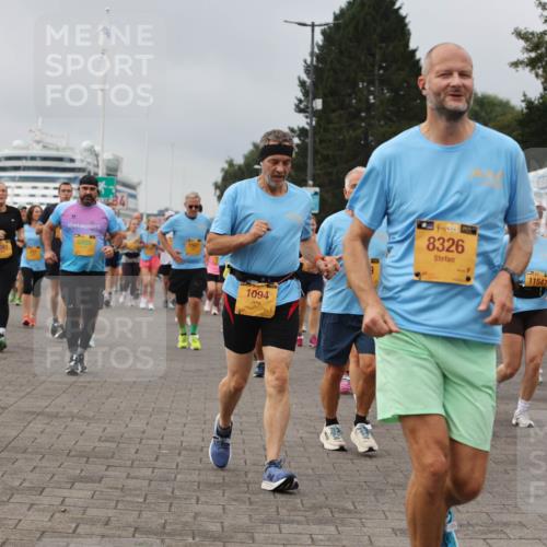 13.09.2026 - Kiel Lauf Andreas Tolksdorf http://msf.ph/oto/10412356 13.09.2026 10:02:45 Kiellinie 1347, 6409, 1567, 1094, 4, 38, 8326, 10007, 11547, 574 meine-sportfotos.de