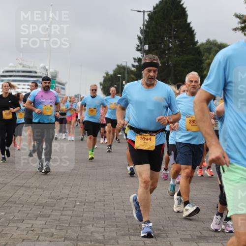 13.09.2026 - Kiel Lauf Andreas Tolksdorf http://msf.ph/oto/10412371 13.09.2026 10:02:46 Kiellinie 6409, 1347, 1094, 285, 39, 8326, 102 meine-sportfotos.de