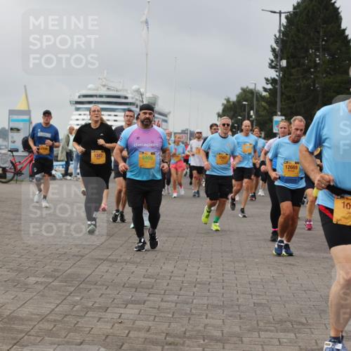 13.09.2026 - Kiel Lauf Andreas Tolksdorf http://msf.ph/oto/10412375 13.09.2026 10:02:46 Kiellinie 1929, 1347, 6409, 83, 1567, 12669, 1094 meine-sportfotos.de