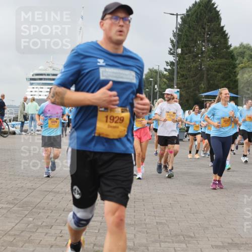 13.09.2026 - Kiel Lauf Andreas Tolksdorf http://msf.ph/oto/10412468 13.09.2026 10:02:52 Kiellinie 3029, 1929, 1158, 11217, 3237 meine-sportfotos.de