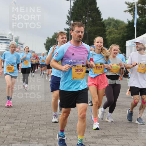 13.09.2026 - Kiel Lauf Andreas Tolksdorf http://msf.ph/oto/10412477 13.09.2026 10:02:55 Kiellinie 10241, 38, 3029, 38, 115811216, 39, 11217, 8688, 4581 meine-sportfotos.de