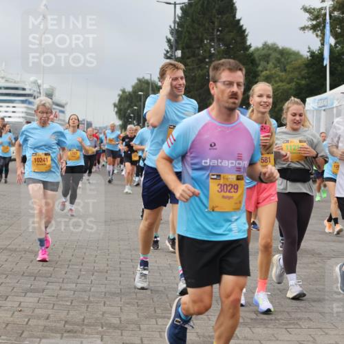 13.09.2026 - Kiel Lauf Andreas Tolksdorf http://msf.ph/oto/10412480 13.09.2026 10:02:56 Kiellinie 10241, 1287, 38, 3029, 581, 39, 1121, 126, 11 meine-sportfotos.de