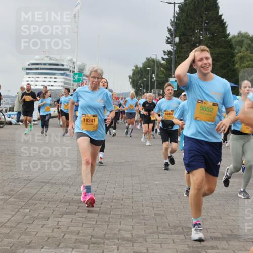 13.09.2026 - Kiel Lauf Andreas Tolksdorf http://msf.ph/oto/10412487 13.09.2026 10:02:56 Kiellinie 10241, 10440, 1, 39, 5052, 30 meine-sportfotos.de