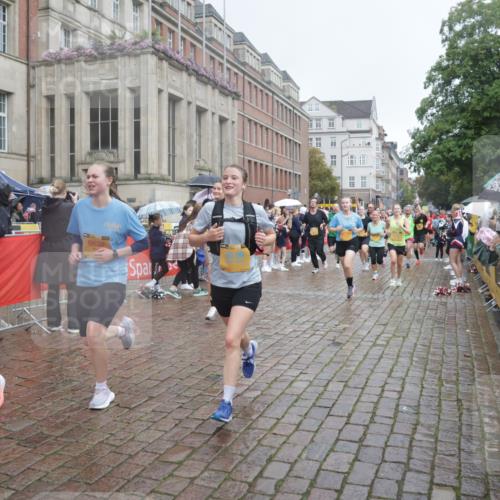 13.09.2026 - Kiel Lauf Yannick Fuchs http://msf.ph/oto/10412488 13.09.2026 10:43:44 Ziel 149, 371, 1029, 1536, 2317, 2653, 2971, 3258, 3292, 3734, 4143, 4493, 4541, 4669, 4801, 4850, 4941, 5059, 5127, 5419, 6096, 6368, 6716, 7351, 8037, 9281, 9337, 9559, 9823, 10247, 10683, 11031, 11213, 11438, 12763, 245, 485, 534, 610, 681, 1069, 1121, 1178, 1500, 1536, 1720, 1780, 2119, 2131, 2376, 2633, 2680, 2800, 2887, 2954, 3123, 3132, 3169, 3911, 4124, 4143, 4218, 4282, 4493, 4690, 4718, 5070, 5222, 5679, 5715, 5848, 6079, 6139, 6231, 6422, 6492, 6536, 6655, 1977, 5437 meine-sportfotos.de