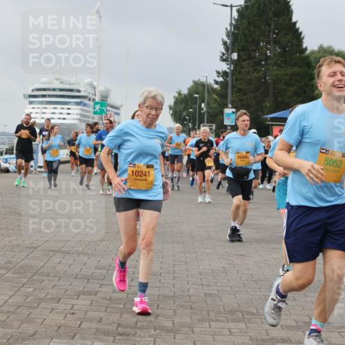 13.09.2026 - Kiel Lauf Andreas Tolksdorf http://msf.ph/oto/10412494 13.09.2026 10:02:57 Kiellinie 10241, 10446, 1, 39, 5052 meine-sportfotos.de