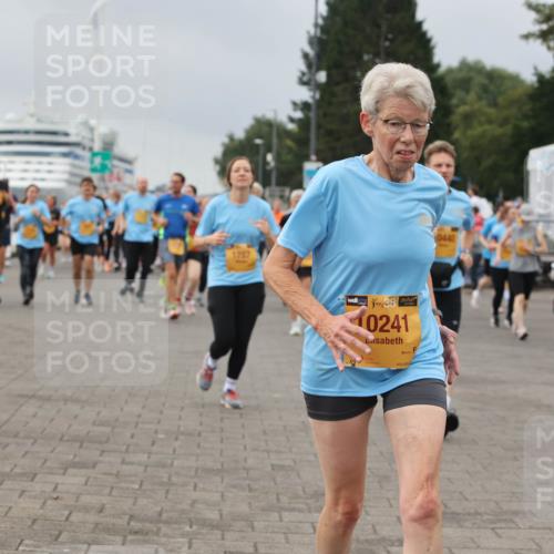 13.09.2026 - Kiel Lauf Andreas Tolksdorf http://msf.ph/oto/10412512 13.09.2026 10:02:58 Kiellinie 1287, 198, 10241, 0440, 39, 562 meine-sportfotos.de