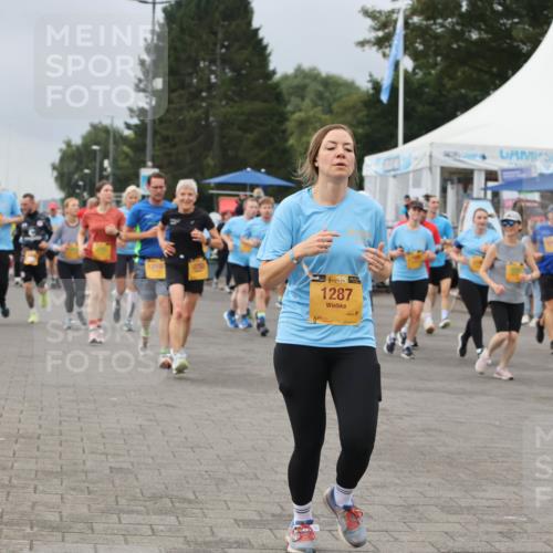 13.09.2026 - Kiel Lauf Andreas Tolksdorf http://msf.ph/oto/10412534 13.09.2026 10:03:00 Kiellinie 2752, 38, 1287 meine-sportfotos.de