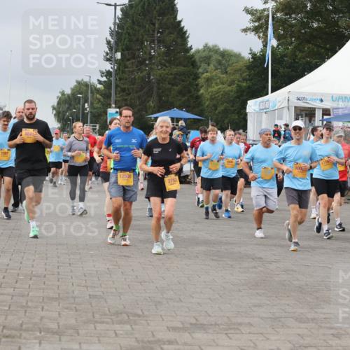13.09.2026 - Kiel Lauf Andreas Tolksdorf http://msf.ph/oto/10412553 13.09.2026 10:03:01 Kiellinie 341, 8841, 12184, 1587, 100, 12500, 2752, 1169, 1287 meine-sportfotos.de