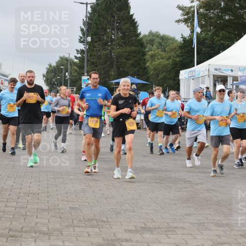 13.09.2026 - Kiel Lauf Andreas Tolksdorf http://msf.ph/oto/10412554 13.09.2026 10:03:01 Kiellinie 12184, 1587, 8841, 12500, 2752, 11699, 2634 meine-sportfotos.de