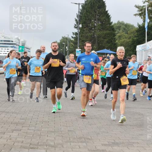 13.09.2026 - Kiel Lauf Andreas Tolksdorf http://msf.ph/oto/10412568 13.09.2026 10:03:02 Kiellinie 12184, 1587, 8841, 12500, 2752 meine-sportfotos.de