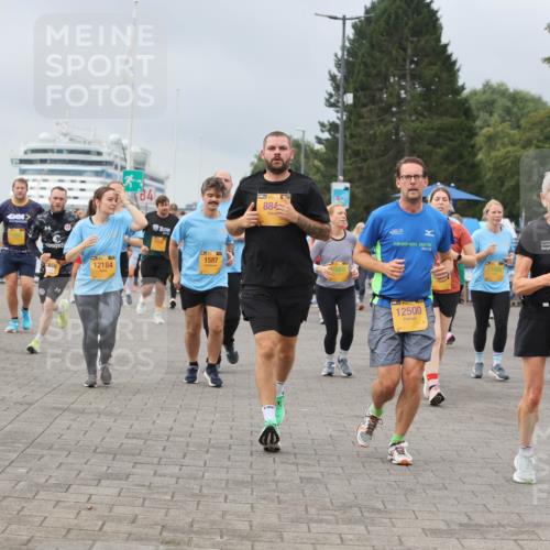 13.09.2026 - Kiel Lauf Andreas Tolksdorf http://msf.ph/oto/10412574 13.09.2026 10:03:02 Kiellinie 12184, 1587, 884, 2016, 12500, 11028, 2752, 1208 meine-sportfotos.de