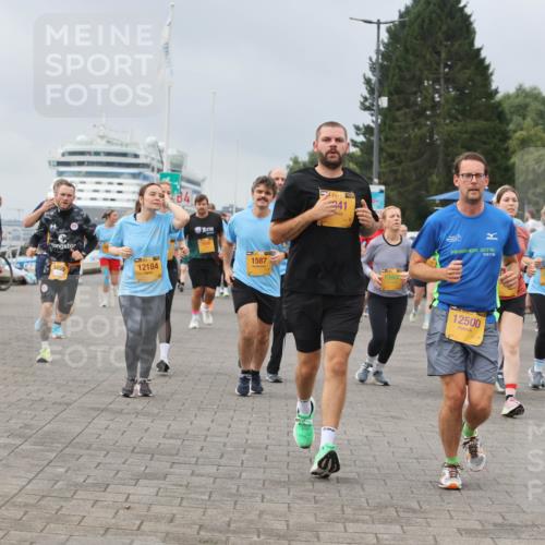 13.09.2026 - Kiel Lauf Andreas Tolksdorf http://msf.ph/oto/10412578 13.09.2026 10:03:03 Kiellinie 3459, 34, 12184, 1587, 38, 41, 2016, 12500, 11028, 2752 meine-sportfotos.de