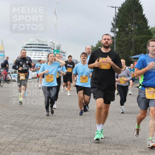 13.09.2026 - Kiel Lauf Andreas Tolksdorf http://msf.ph/oto/10412585 13.09.2026 10:03:03 Kiellinie 8459, 12184, 1587, 884, 2016, 12500, 11028 meine-sportfotos.de