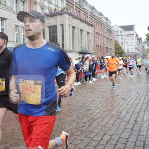 13.09.2026 - Kiel Lauf Yannick Fuchs http://msf.ph/oto/10412623 13.09.2026 10:44:03 Ziel 56, 202, 305, 318, 939, 1118, 1242, 1956, 1977, 2861, 2873, 3573, 3806, 4422, 4728, 4746, 6163, 6184, 7505, 7658, 8712, 9004, 9056, 9481, 9979, 10100, 10670, 10709, 11277, 11431, 11720, 12382, 12384, 12386, 12440, 12490, 149, 371, 1029, 1215, 1536, 1720, 1977, 2316, 2317, 2653, 2971, 3123, 3258, 3292, 3308, 3734, 4143, 4493, 4541, 4669, 4850, 4941, 5059, 5127, 5419, 6368, 6716, 7351, 702, 1275, 1379, 1439, 1839, 2729, 3918, 6059, 7534, 7900, 9082, 9229 meine-sportfotos.de