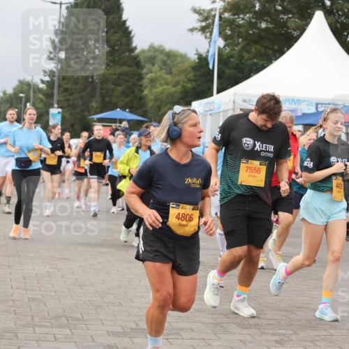 13.09.2026 - Kiel Lauf Andreas Tolksdorf http://msf.ph/oto/10412634 13.09.2026 10:03:08 Kiellinie 48, 2697, 8328, 4806, 38, 7556, 643, 4420 meine-sportfotos.de