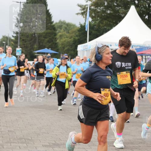 13.09.2026 - Kiel Lauf Andreas Tolksdorf http://msf.ph/oto/10412642 13.09.2026 10:03:08 Kiellinie 38, 12697, 8328, 8107, 38, 7556, 38, 4420, 4806 meine-sportfotos.de