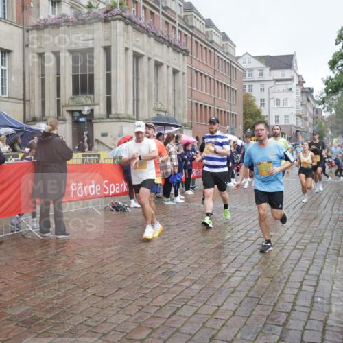 13.09.2026 - Kiel Lauf Yannick Fuchs http://msf.ph/oto/10412654 13.09.2026 10:44:05 Ziel 56, 202, 305, 318, 939, 1118, 1242, 1956, 2861, 2873, 3573, 3806, 4422, 5711, 6163, 6184, 7114, 7505, 7658, 7872, 8712, 9004, 9056, 9481, 9979, 10709, 11262, 11277, 11431, 11720, 11784, 12382, 12384, 12386, 12440, 56, 149, 305, 371, 1029, 1215, 1536, 1977, 2316, 2317, 2653, 2971, 3123, 3258, 3292, 3308, 3734, 4143, 4493, 4541, 4669, 4728, 4746, 4850, 4941, 5059, 5127, 5419, 6368, 6716, 7351, 702, 1275, 1379, 1439, 1839, 2729, 3918, 6059, 7534, 7900, 9082, 9229 meine-sportfotos.de