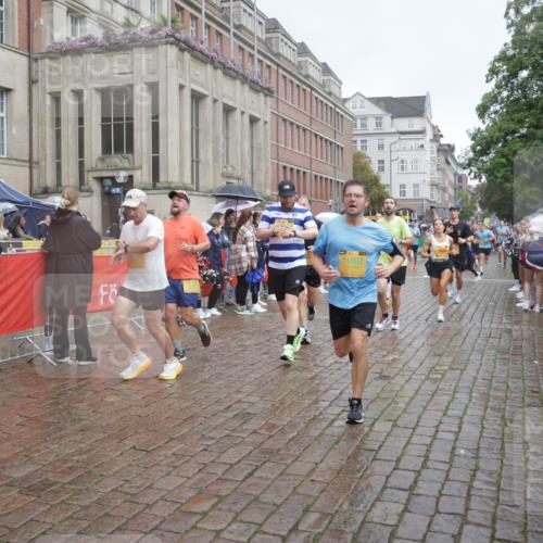 13.09.2026 - Kiel Lauf Yannick Fuchs http://msf.ph/oto/10412659 13.09.2026 10:44:06 Ziel 202, 318, 939, 1118, 1242, 1956, 2729, 2861, 2873, 3573, 3806, 3918, 4422, 5711, 6163, 6184, 7114, 7505, 7658, 7872, 7900, 8712, 9004, 9056, 9082, 9481, 9979, 10709, 11205, 11262, 11277, 11431, 11720, 11784, 12152, 12382, 12384, 12386, 12440, 56, 149, 305, 371, 1029, 1215, 1536, 1977, 2316, 2317, 2653, 2861, 2971, 3123, 3258, 3292, 3308, 3734, 4143, 4493, 4541, 4669, 4728, 4746, 4850, 4941, 5059, 5127, 5419, 6368, 6716, 7351, 702, 1275, 1379, 1439, 1839, 6059, 7534, 9229 meine-sportfotos.de
