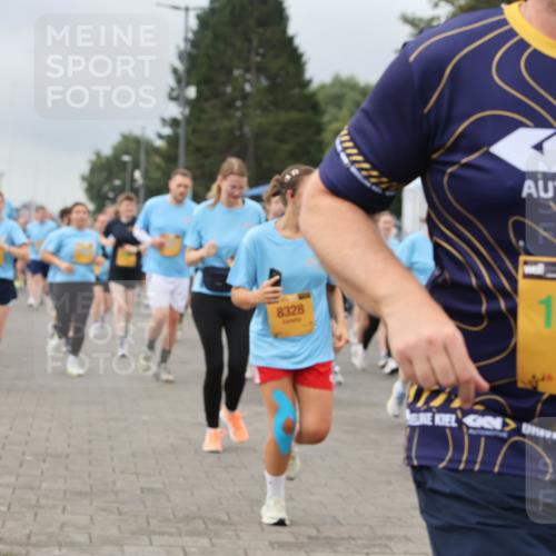 13.09.2026 - Kiel Lauf Andreas Tolksdorf http://msf.ph/oto/10412664 13.09.2026 10:03:10 Kiellinie 8328, 1, 38, 12697 meine-sportfotos.de