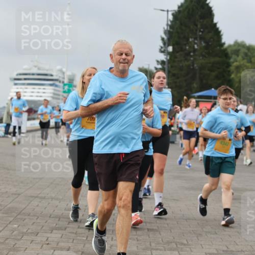 13.09.2026 - Kiel Lauf Andreas Tolksdorf http://msf.ph/oto/10412732 13.09.2026 10:03:14 Kiellinie 709, 4342, 8208 meine-sportfotos.de