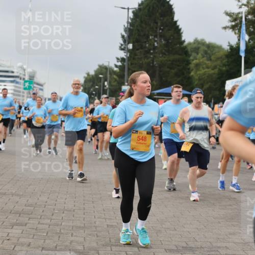 13.09.2026 - Kiel Lauf Andreas Tolksdorf http://msf.ph/oto/10412753 13.09.2026 10:03:17 Kiellinie 085, 38, 548, 70 meine-sportfotos.de