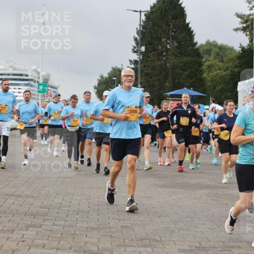 13.09.2026 - Kiel Lauf Andreas Tolksdorf http://msf.ph/oto/10412776 13.09.2026 10:03:19 Kiellinie 5593, 2, 4, 7642, 39, 2085, 21, 5154, 2675 meine-sportfotos.de