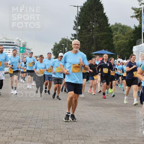 13.09.2026 - Kiel Lauf Andreas Tolksdorf http://msf.ph/oto/10412783 13.09.2026 10:03:19 Kiellinie 5593, 1890, 7642, 5601, 38, 12085, 8799, 6619, 21, 39, 2675 meine-sportfotos.de