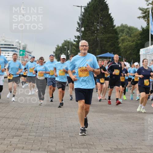13.09.2026 - Kiel Lauf Andreas Tolksdorf http://msf.ph/oto/10412791 13.09.2026 10:03:19 Kiellinie 5593, 34, 7642, 38, 12085, 5154, 688, 6619, 2675 meine-sportfotos.de