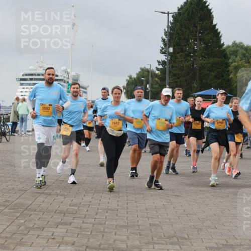 13.09.2026 - Kiel Lauf Andreas Tolksdorf http://msf.ph/oto/10412814 13.09.2026 10:03:21 Kiellinie 5593, 1890, 8793, 3378, 560, 1795, 7642, 6619, 12085, 6887 meine-sportfotos.de