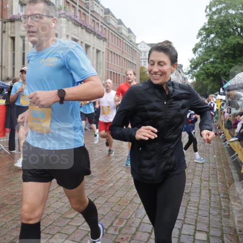13.09.2026 - Kiel Lauf Yannick Fuchs http://msf.ph/oto/10412830 13.09.2026 10:44:19 Ziel 702, 1275, 1335, 1377, 1379, 1439, 1839, 2289, 2545, 2729, 2826, 3009, 3186, 3469, 3918, 5183, 5697, 5711, 5740, 5778, 5859, 6059, 6229, 6611, 6959, 7114, 7250, 7291, 7504, 7534, 7872, 7900, 9082, 9229, 9286, 9401, 9596, 10205, 10405, 10406, 11019, 11195, 11205, 11262, 11352, 11538, 11716, 11784, 11940, 12152, 12839, 56, 202, 305, 318, 371, 939, 1029, 1118, 1215, 1242, 1956, 1977, 2316, 2653, 2861, 2873, 2971, 3258, 3292, 3308, 3573, 3734, 3806, 4422, 4669, 4728, 4746 meine-sportfotos.de