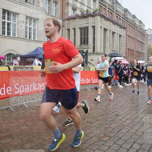 13.09.2026 - Kiel Lauf Yannick Fuchs http://msf.ph/oto/10412846 13.09.2026 10:44:20 Ziel 702, 1275, 1335, 1377, 1379, 1439, 1839, 2289, 2545, 2729, 2826, 3009, 3186, 3469, 3918, 5183, 5294, 5599, 5697, 5711, 5740, 5778, 5859, 6059, 6229, 6611, 6959, 7114, 7250, 7291, 7504, 7534, 7872, 7900, 9082, 9229, 9286, 9401, 9596, 10205, 10405, 10406, 11019, 11195, 11205, 11262, 11352, 11538, 11716, 11940, 12152, 12839, 56, 202, 305, 318, 371, 939, 1029, 1118, 1215, 1242, 1956, 1977, 2316, 2653, 2861, 2873, 2971, 3258, 3292, 3308, 3573, 3734, 3806, 4422, 4728, 4746, 688 meine-sportfotos.de
