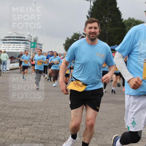 13.09.2026 - Kiel Lauf Andreas Tolksdorf http://msf.ph/oto/10412864 13.09.2026 10:03:23 Kiellinie 28, 1890, 138, 5593 meine-sportfotos.de