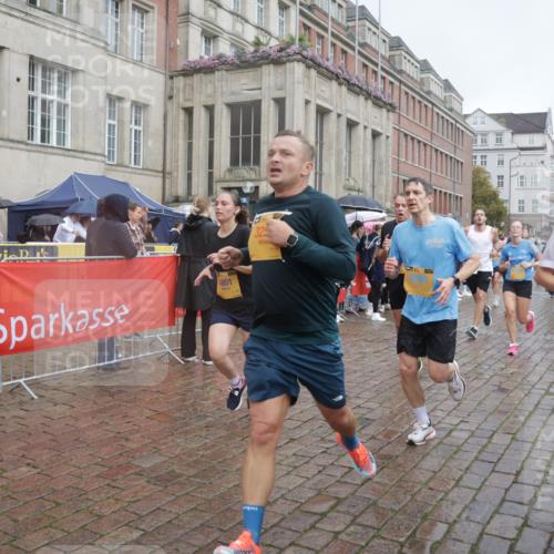 13.09.2026 - Kiel Lauf Yannick Fuchs http://msf.ph/oto/10412865 13.09.2026 10:44:21 Ziel 702, 1275, 1335, 1377, 1379, 1439, 1839, 2289, 2545, 2729, 2826, 3009, 3186, 3469, 3918, 5183, 5294, 5599, 5697, 5740, 5778, 5859, 6059, 6229, 6611, 6959, 7250, 7291, 7504, 7534, 7900, 9082, 9229, 9286, 9401, 9596, 10205, 10405, 10406, 11019, 11195, 11205, 11352, 11538, 11716, 11851, 11940, 12152, 12839, 12842, 56, 202, 305, 318, 371, 939, 1029, 1118, 1215, 1242, 1956, 1977, 2316, 2653, 2729, 2861, 2873, 2971, 3258, 3292, 3308, 3573, 3734, 3806, 3918, 4422, 4728, 4746, 688 meine-sportfotos.de