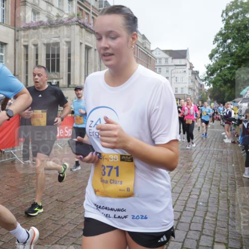 13.09.2026 - Kiel Lauf Yannick Fuchs http://msf.ph/oto/10412879 13.09.2026 10:44:22 Ziel 702, 1275, 1335, 1377, 1379, 1439, 1839, 2289, 2545, 2826, 3009, 3186, 3469, 5183, 5294, 5599, 5697, 5740, 5778, 5859, 6059, 6229, 6611, 6959, 7250, 7291, 7468, 7504, 7534, 8536, 9229, 9286, 9401, 9596, 10205, 10405, 10406, 11019, 11165, 11195, 11347, 11352, 11538, 11716, 11851, 11940, 12839, 12842, 56, 202, 305, 318, 371, 939, 1118, 1215, 1242, 1956, 1977, 2316, 2653, 2729, 2861, 2873, 2971, 3258, 3308, 3573, 3734, 3806, 3918, 4422, 4728, 4746, 6059, 7534, 688 meine-sportfotos.de