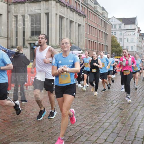 13.09.2026 - Kiel Lauf Yannick Fuchs http://msf.ph/oto/10412882 13.09.2026 10:44:23 Ziel 702, 1275, 1335, 1377, 1379, 1439, 1839, 2289, 2545, 2826, 3009, 3186, 3469, 3980, 5183, 5294, 5599, 5697, 5740, 5778, 5859, 6229, 6611, 6959, 7250, 7291, 7468, 7504, 8536, 8701, 9286, 9401, 9596, 10205, 10406, 11019, 11165, 11195, 11347, 11352, 11538, 11716, 11851, 11940, 12589, 12839, 12842, 56, 202, 305, 318, 939, 1118, 1215, 1242, 1956, 1977, 2316, 2653, 2729, 2861, 2873, 3308, 3573, 3734, 3806, 3918, 4422, 4728, 4746, 6059, 7534, 688 meine-sportfotos.de