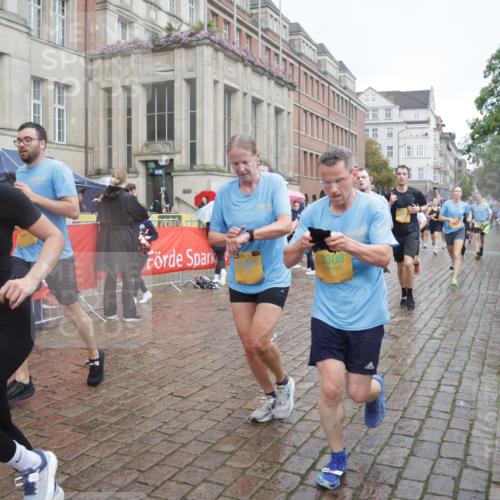 13.09.2026 - Kiel Lauf Yannick Fuchs http://msf.ph/oto/10412918 13.09.2026 10:44:25 Ziel 501, 702, 1275, 1335, 1377, 1379, 1439, 2289, 2545, 2826, 3009, 3469, 3980, 5183, 5294, 5599, 5697, 5740, 5778, 5859, 6229, 6611, 6959, 7250, 7291, 7468, 7504, 7677, 7763, 8536, 8701, 9286, 9401, 9596, 10205, 10406, 11019, 11165, 11195, 11347, 11352, 11538, 11716, 11851, 11938, 11940, 12425, 12589, 12839, 12842, 56, 202, 305, 318, 702, 939, 1118, 1215, 1242, 1839, 1956, 1977, 2316, 2729, 2861, 2873, 3186, 3308, 3573, 3806, 3918, 4422, 4728, 4746, 6059, 7534, 688 meine-sportfotos.de