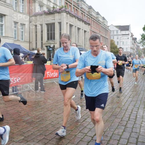 13.09.2026 - Kiel Lauf Yannick Fuchs http://msf.ph/oto/10412922 13.09.2026 10:44:26 Ziel 501, 1275, 1335, 1377, 1379, 1439, 2289, 2545, 2826, 3009, 3469, 3980, 5183, 5294, 5599, 5697, 5699, 5740, 5778, 5859, 6229, 6611, 6959, 7250, 7291, 7468, 7504, 7677, 7763, 8536, 8701, 9286, 9401, 9596, 10205, 11165, 11347, 11352, 11538, 11716, 11851, 11938, 11940, 12425, 12589, 12839, 12842, 56, 202, 305, 318, 702, 939, 1118, 1215, 1242, 1379, 1839, 1956, 1977, 2316, 2729, 2861, 2873, 3186, 3308, 3573, 3806, 3918, 4422, 4728, 4746, 5859, 6059, 7534, 688 meine-sportfotos.de