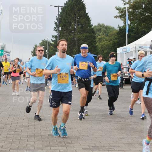 13.09.2026 - Kiel Lauf Andreas Tolksdorf http://msf.ph/oto/10412942 13.09.2026 10:03:30 Kiellinie 3108, 1779, 7451, 10722, 903 meine-sportfotos.de