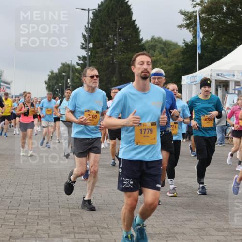 13.09.2026 - Kiel Lauf Andreas Tolksdorf http://msf.ph/oto/10412950 13.09.2026 10:03:31 Kiellinie 84, 10497, 39, 2108, 1779, 110, 721, 10722, 9995, 4782 meine-sportfotos.de